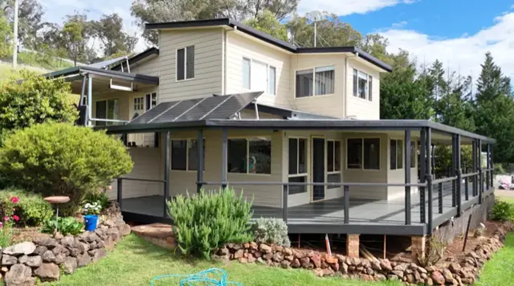 Large Family Home with Stunning Outlook
