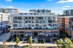 531/32 Civic Way, Rouse Hill