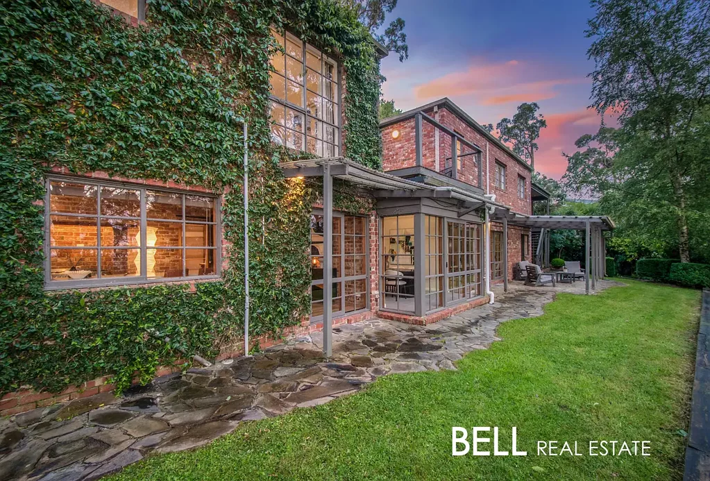 Ferny Creek 4कमरा OFFERS CLOSING - Tuesday 25th of November at 2.00pm