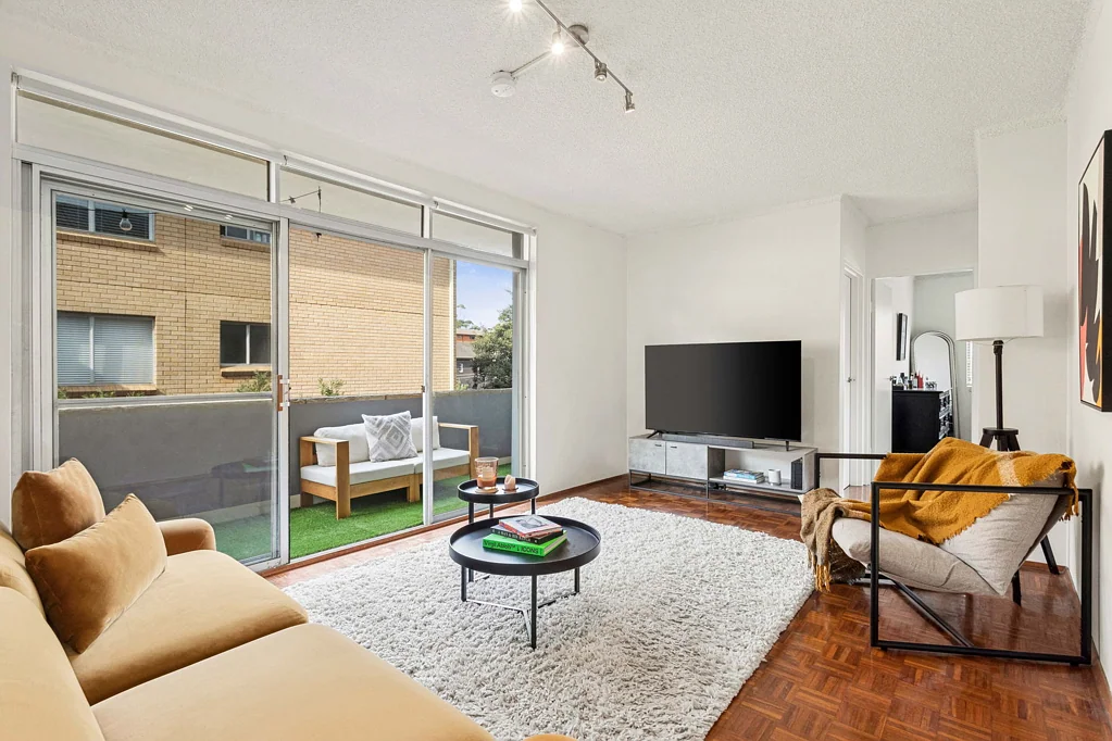 Exceptionally bright and spacious Coogee abode