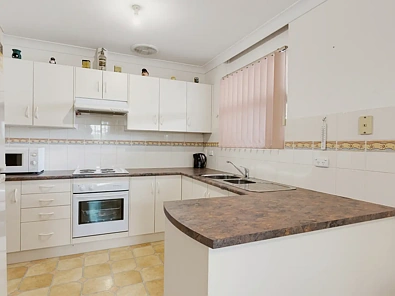 79 Regency Road, Happy Valley, SA 5159, 4 રૂમ, 1 બાથરૂમ, House