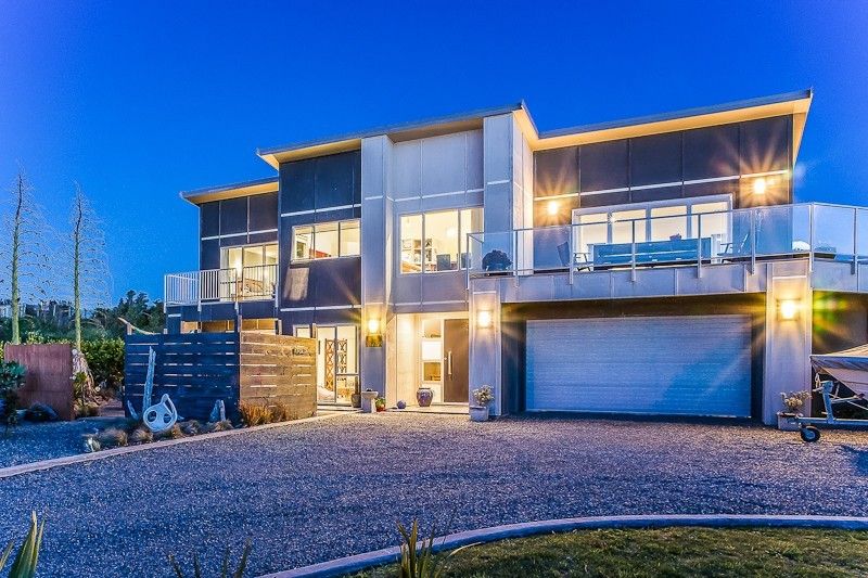 11 Pharazyn Avenue, Waikanae Beach, Kapiti Coast, 4 Kuwarto, 2 Banyo