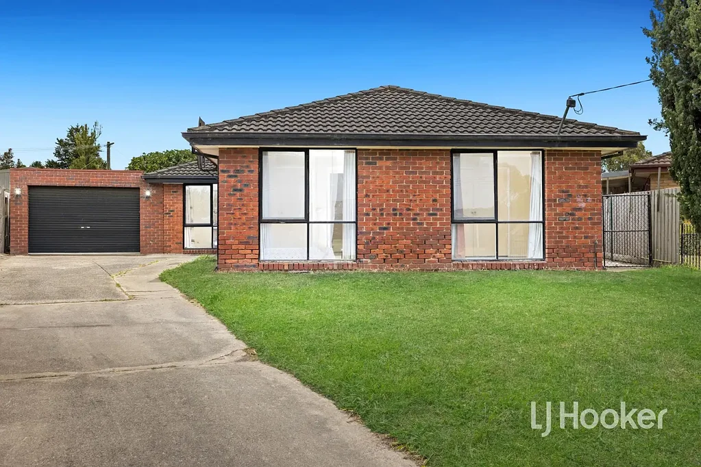 19 Simon Court, Hampton Park, VIC 3976