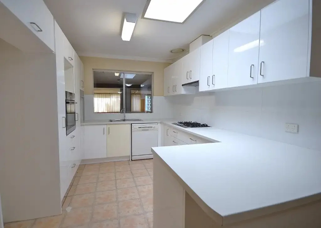 SPACIOUS 4x2x2 FAMILY HOME IN GREAT LOCATION