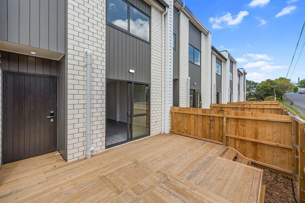 Papakura 3房  Smart Investment – Long-Term Tenants in Place!