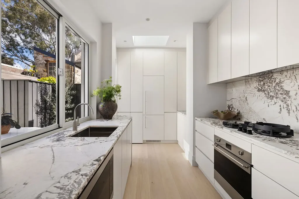 Darlinghurst 3房 高端现代风格巷道住宅 High-end laneway residence with a contemporary edge