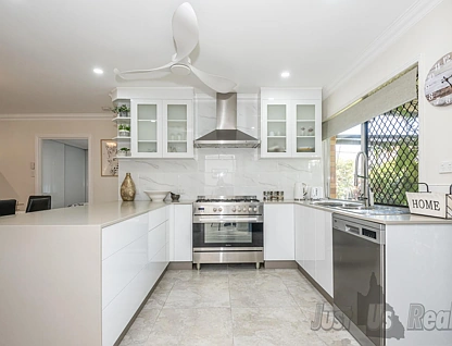 17 Limpus Crescent, Kalkie, QLD 4670, 3房, 1浴, House