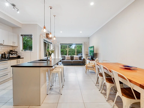 Gulf Harbour 3房  Solid Home, Solid Investment - Brick & Tile Gem