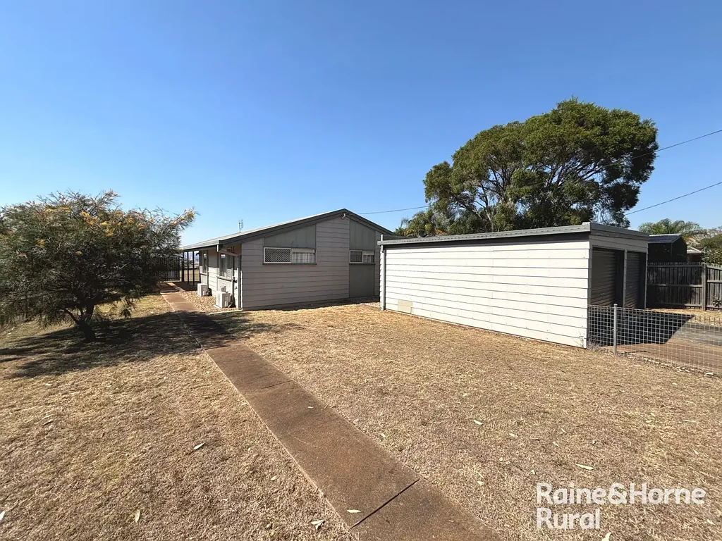 Kingaroy 3ਬੈੱਡਰੂਮ Move in Ready, 3 Bedroom Double Garage