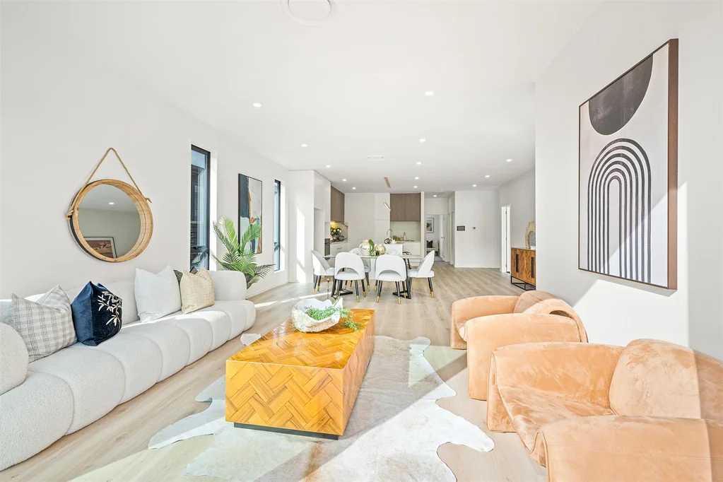 Warkworth 5 Bedroom  Immaculate New Build with Room for Everyone!