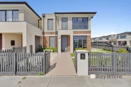 30 Billy Buttons Drive, Narre Warren