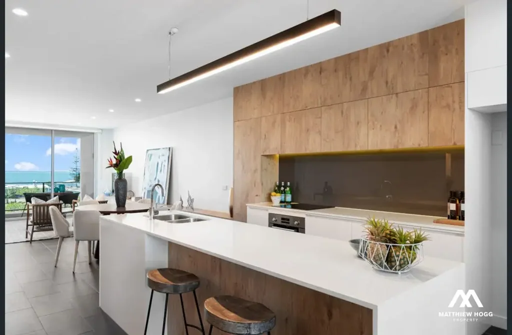 Location...Location...Location - Stunning Bayside Apartment