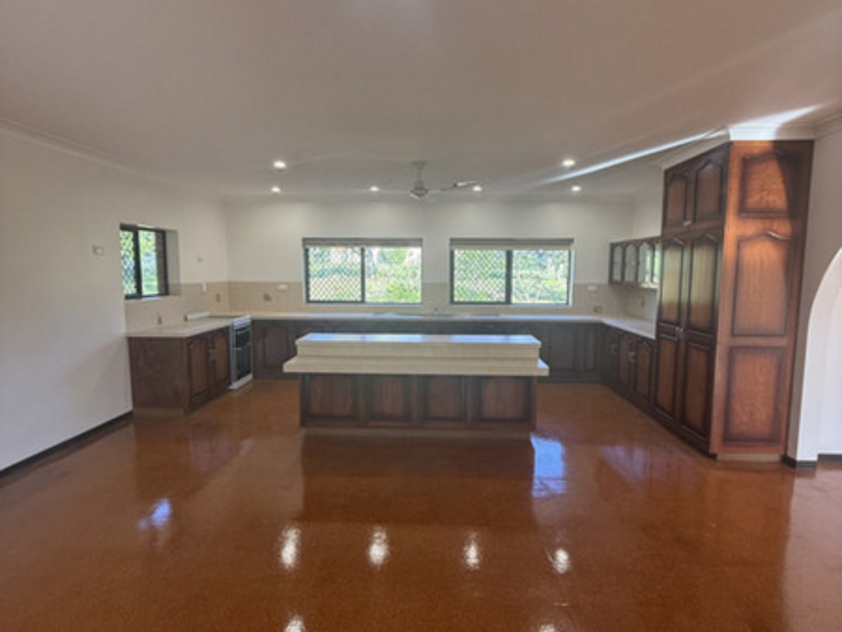 6 FITCHETT CL, ATHERTON QLD 4883, 0部屋, 0バスルーム, House