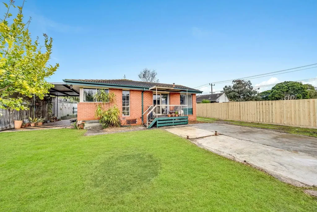Family home on large block!