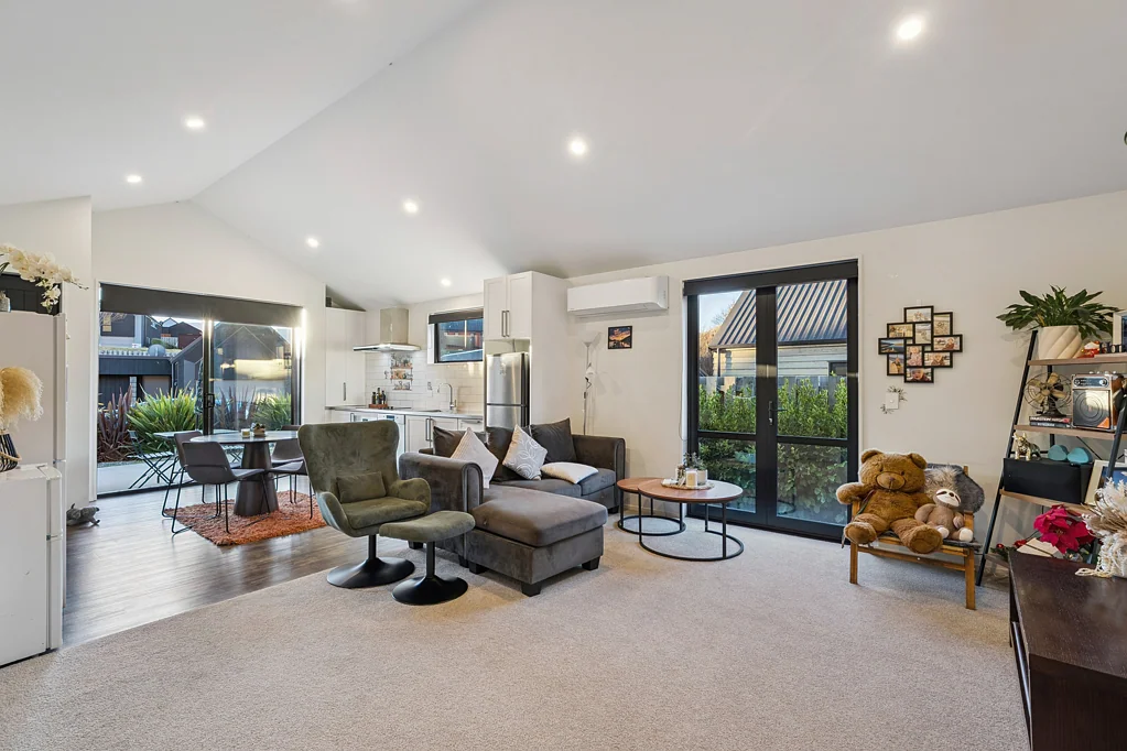 Lake Hayes Estate 3chambre Early offers encouraged - this must sell - now!