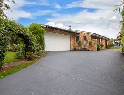 49 Windsor Drive, Berry, NSW 2535, 3 Bedrooms, 2 Bathrooms, House