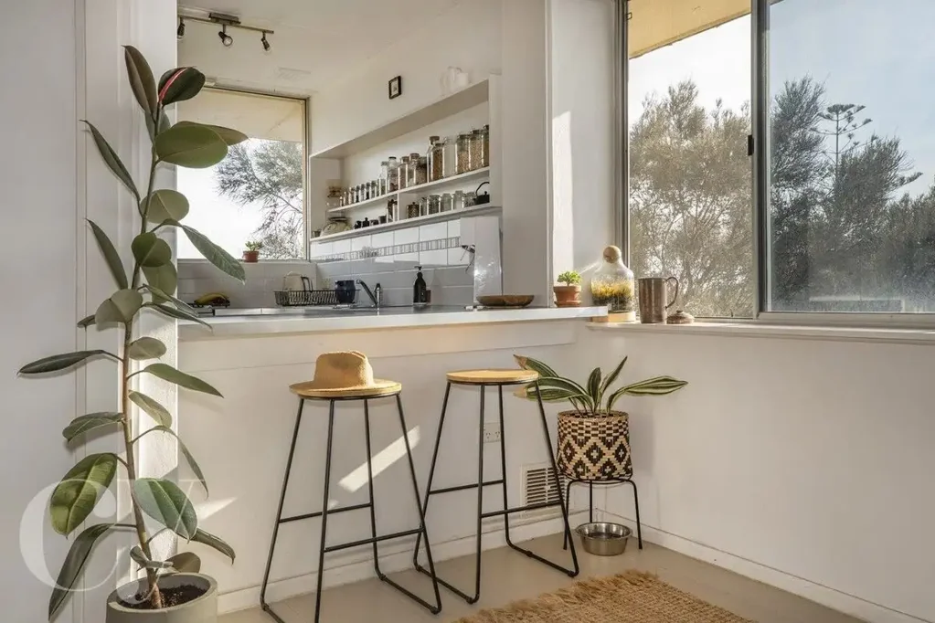 Top Floor Apartment
