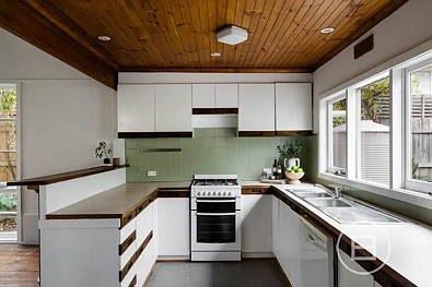 Kusina - 64 Bridge Street, Northcote, VIC 3070