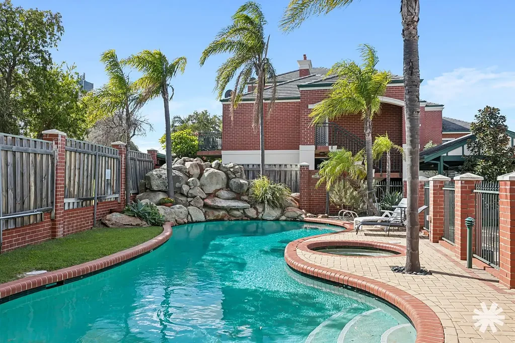 South Perth 3房  GREAT OPPORTUNITY - SOUTH PERTH