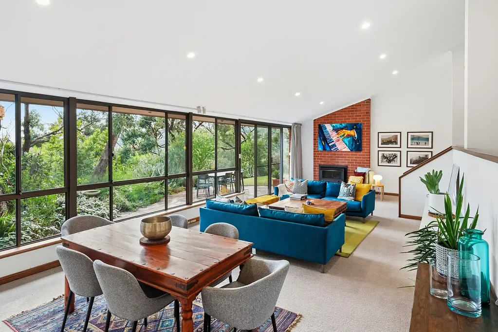 Eden Hills 4Zimmer A mid-century classic with treetop elevation and coastal outlooks…