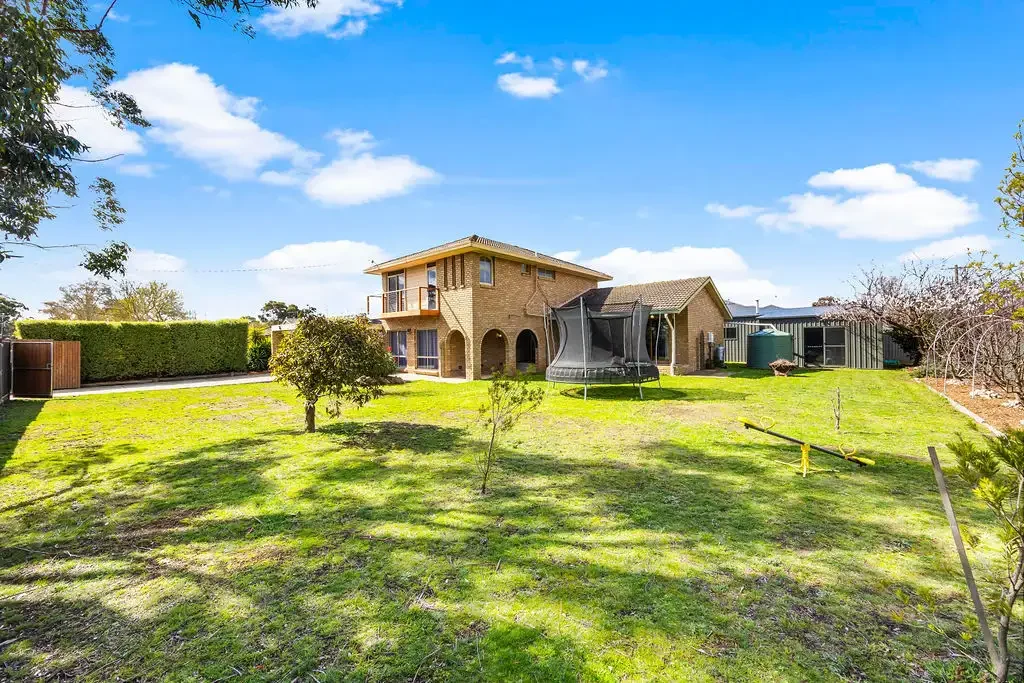 Delacombe 4غرفة نوم Spacious Family Home with Shedding and Entertaining, Steps from Delacombe Town Centre