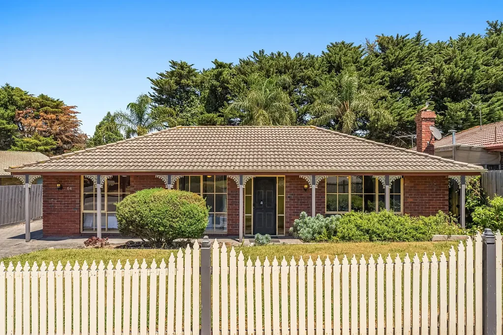 64 Collins Crescent, Berwick, VIC 3806