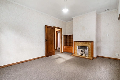 Superb Family Living - Unbeatable Location