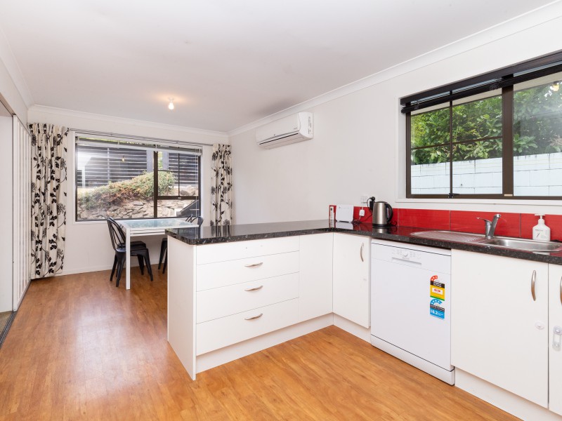 1/10 Parklands Drive, Huntsbury, Christchurch, 2 Schlafzimmer, 1 Badezimmer