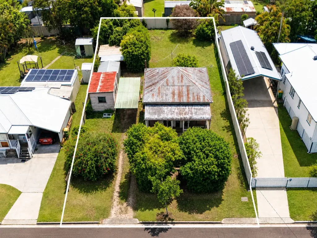 Basin Pocket 2Kwarto Renovator's Delight on 811m²* – Huge Potential to Add Value & Reap the Rewards!
