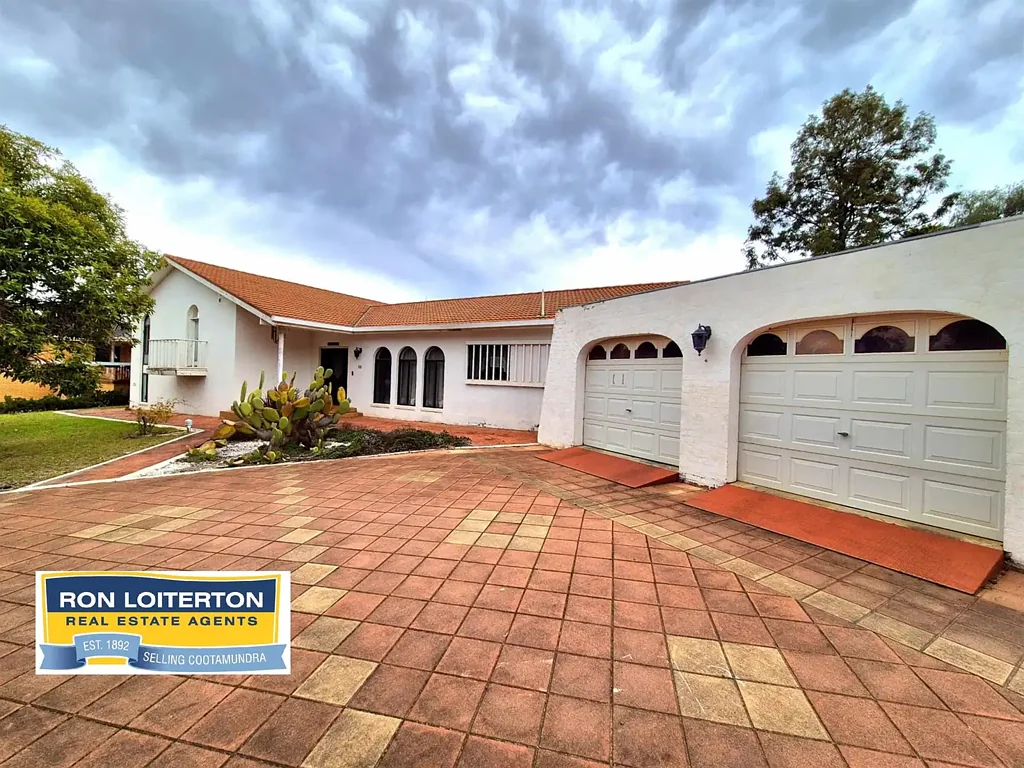 Cootamundra 3બેડરૂમ Grand and Spacious Home