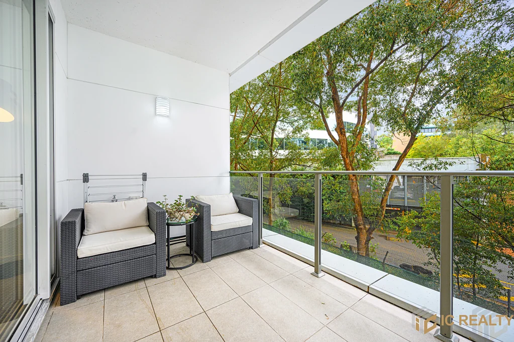 Spacious Two-Bedroom Apartment with fresh paint| Timber flooring|