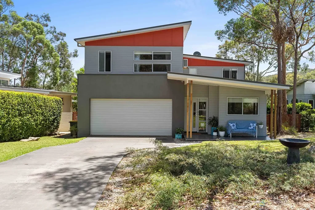 8 Forest Owl Crescent, Murrays Beach, NSW 2281