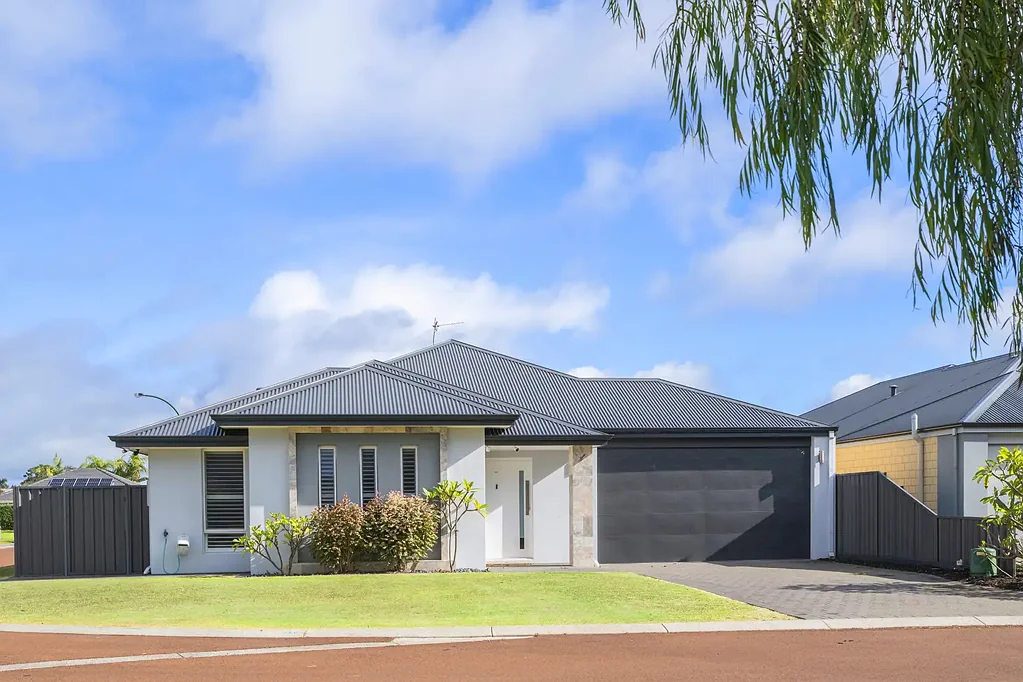 West Busselton 4ਬੈੱਡਰੂਮ Modern Coastal Comfort Meets Ultimate Family Practicality