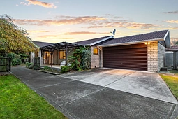 17 Wyatt Place, Russley