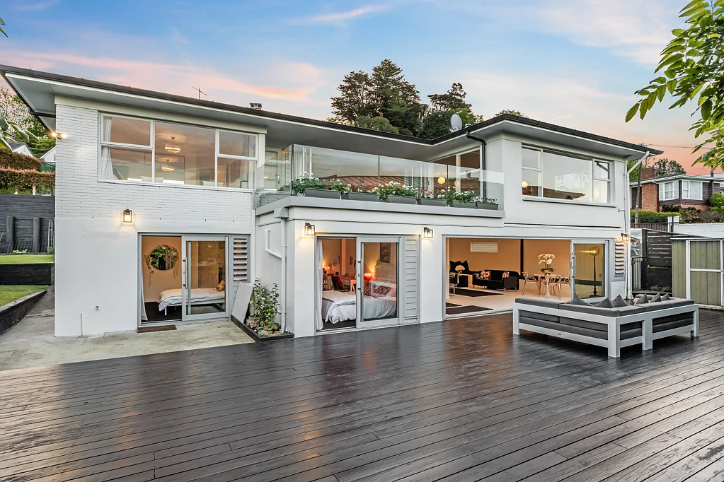 Remuera 5બેડરૂમ Location, Light, Lifestyle