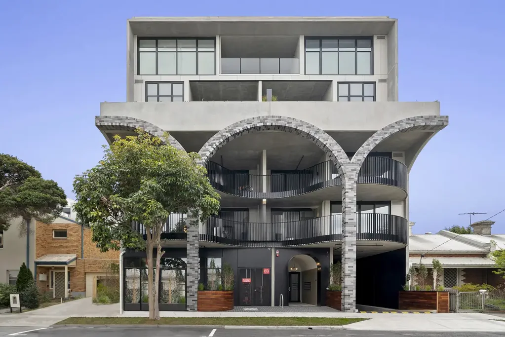 Footscray 3房 建筑杰作 Tecture设计 精品独享18套 罕见规模131平米 触感奢华 定制木工 即刻入住 安全停车 Arco Residences | The Pinnacle of Boutique Luxury