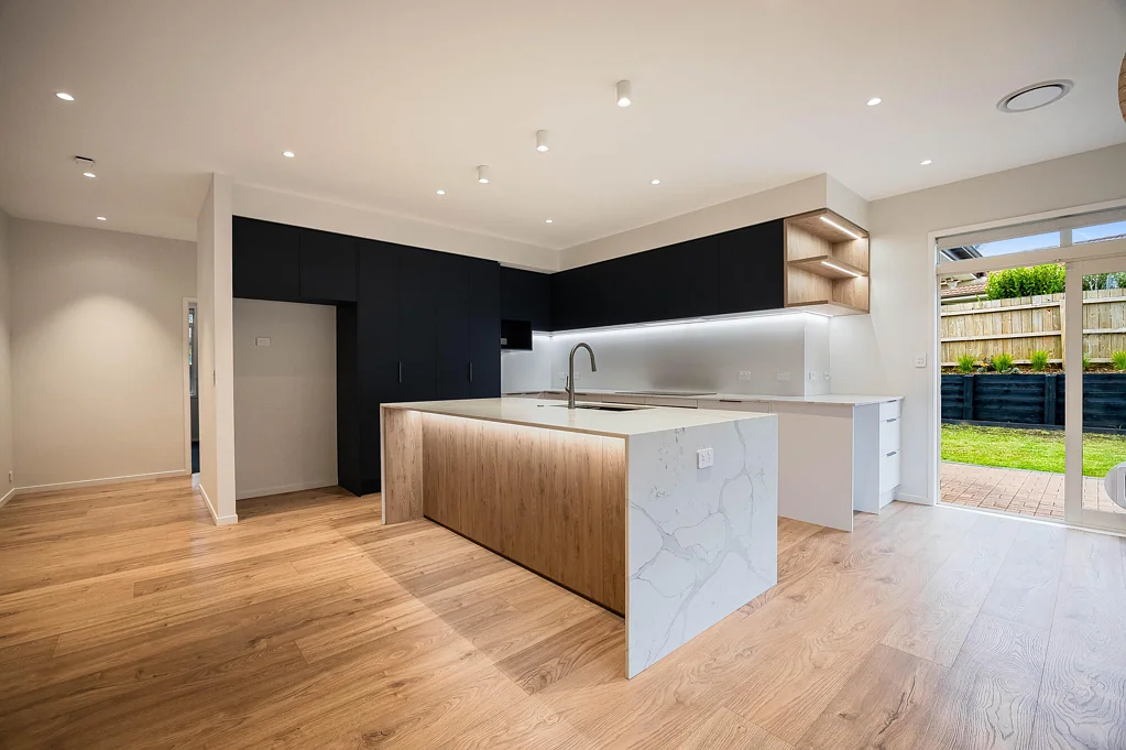 Henderson 3部屋 Modernised Family Living with Genuine Motivation