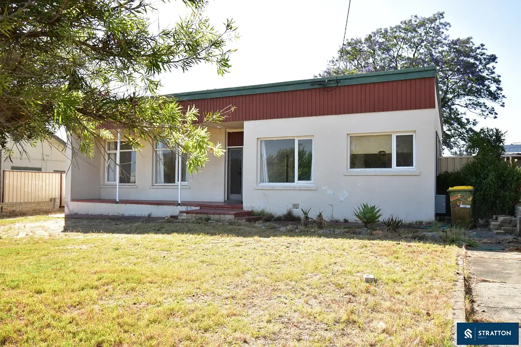 4-bedroom, 1-bathroom house is now available for lease.