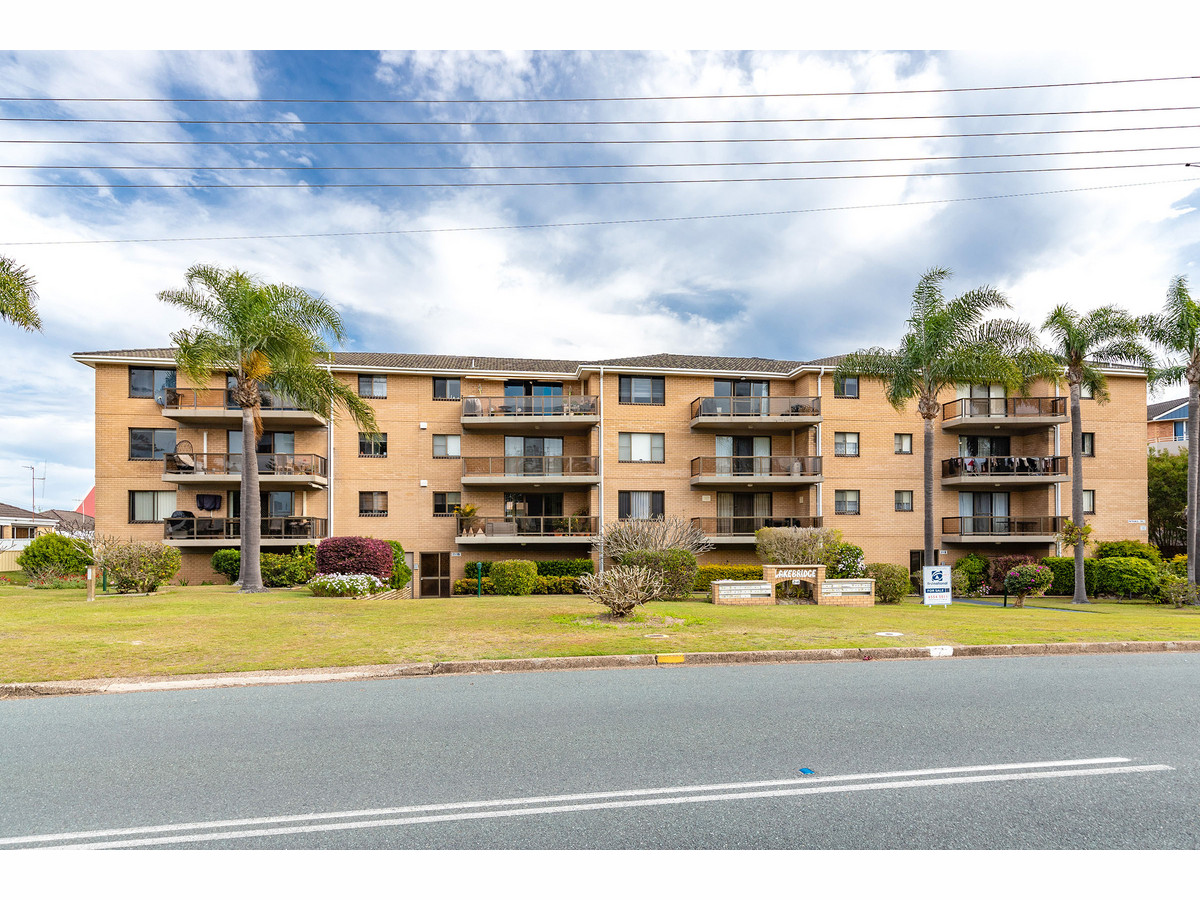 LAKEBRIDGE UNIT 21 2-6 TAREE ST, TUNCURRY NSW 2428, 0房, 0浴, Unit