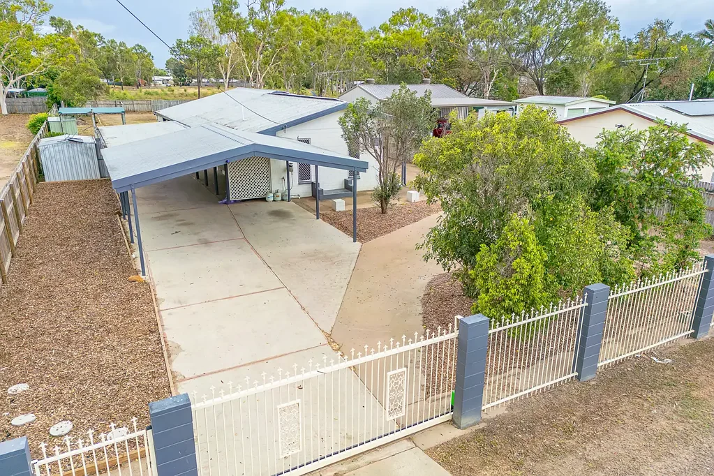 1299 Riverway Drive, Kelso, QLD 4815