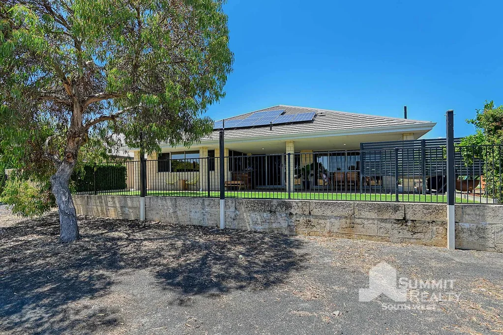 1 Oldfield Street, Millbridge, WA 6232