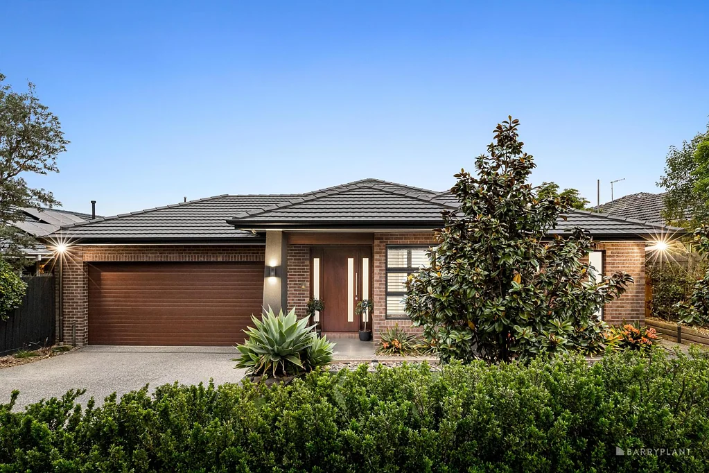 13 Madeleine Street, Doncaster, VIC 3108