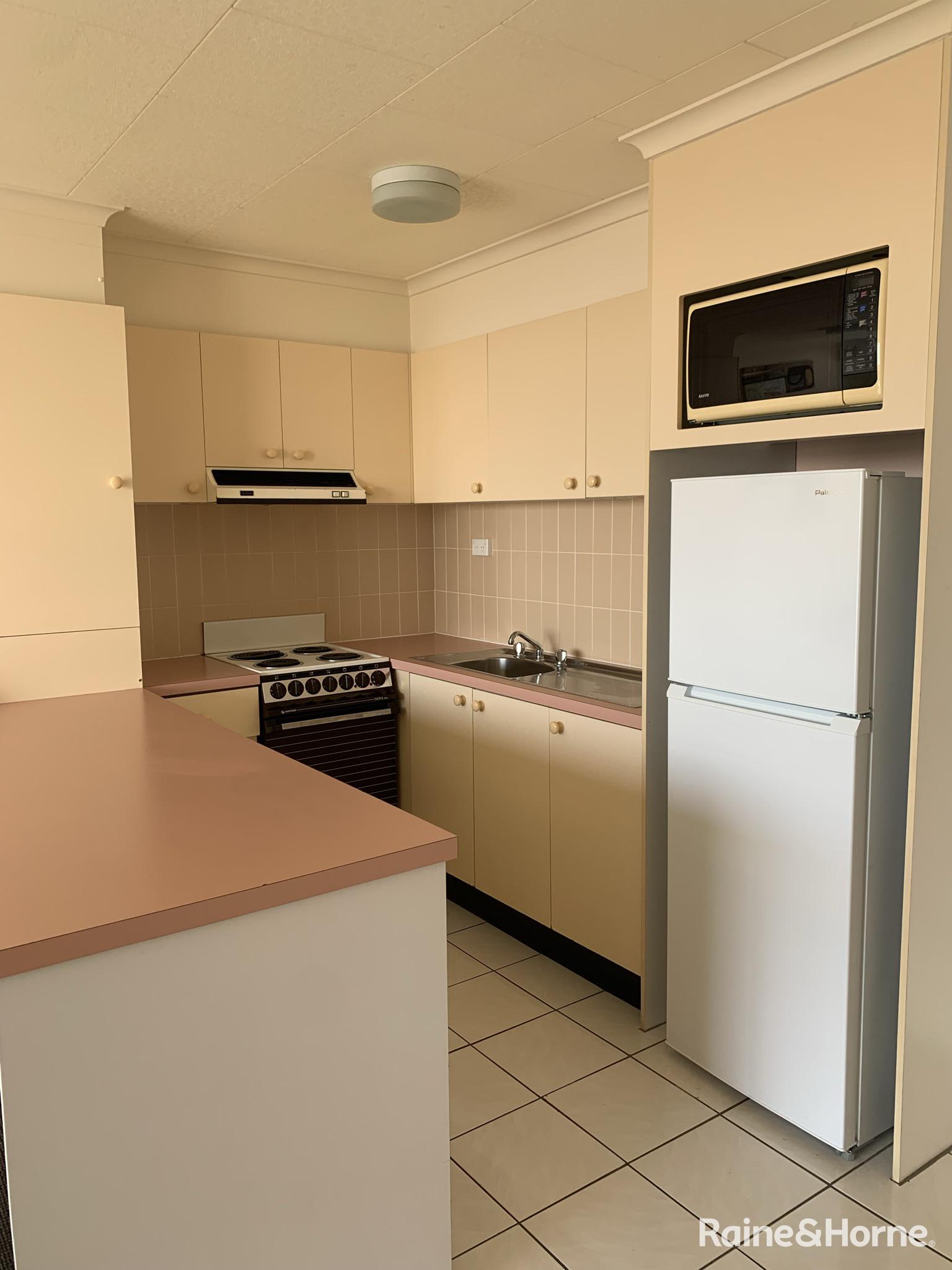 22-24 WILLIAM ST, GLADSTONE CENTRAL QLD 4680, 0房, 0浴, Unit