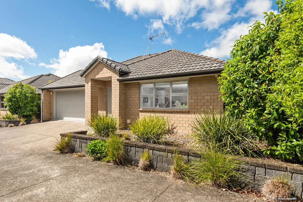 Onehunga 3Kwarto Act Fast – Rare Single-Level Enclave Living