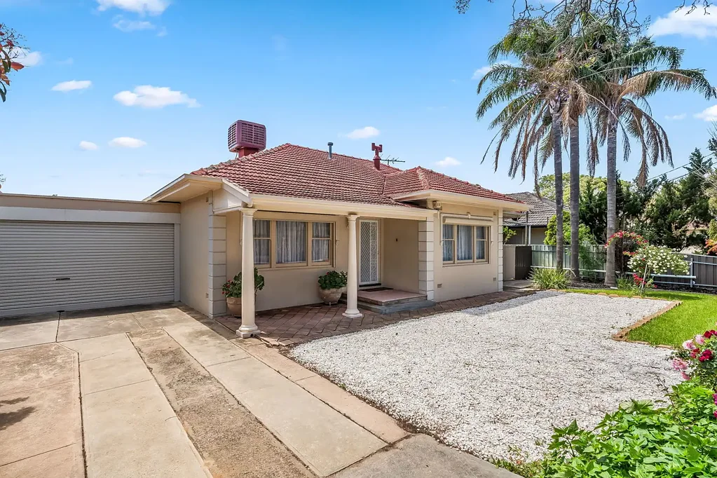 26 Mooringe Avenue, North Plympton, SA 5037