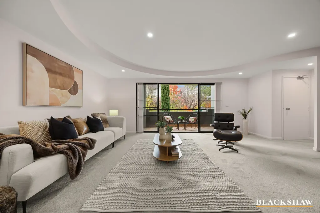 Garran 3ห้องนอน Luxury, Light-Filled Living with Stunning Views