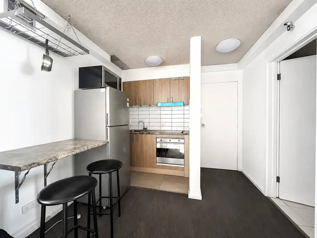 Studio Apartment in the Heart of Melbourne CBD