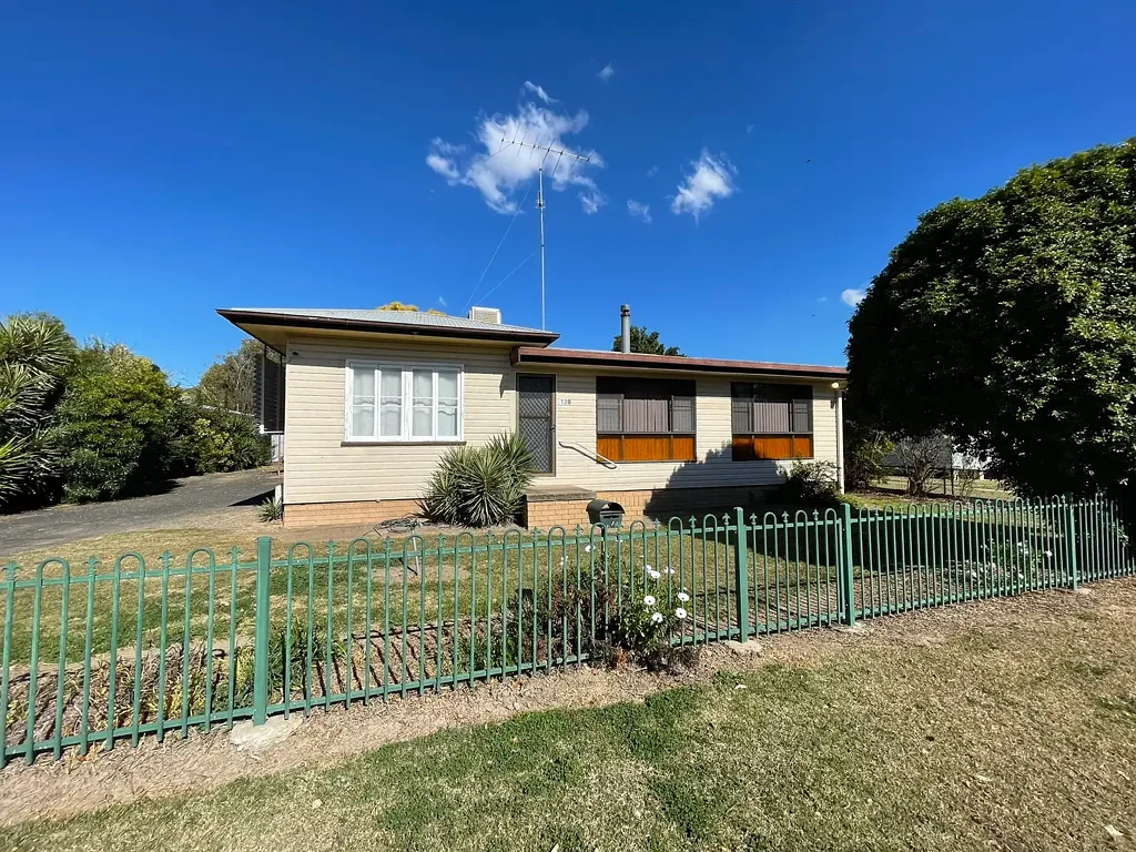 128 Callandoon Street, Goondiwindi, QLD 4390