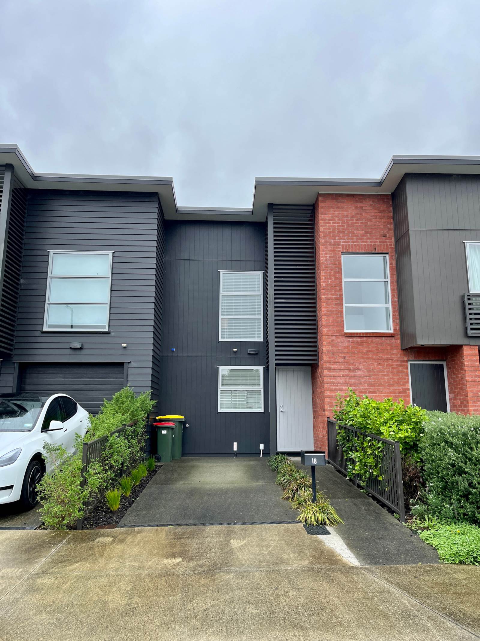 18 Gilbert Hall Way, Swanson, Auckland - Waitakere, 2 habitaciones, 1 baños, Townhouse