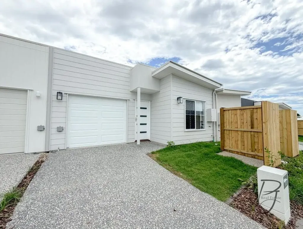 Morayfield 4બેડરૂમ No Body Corp.